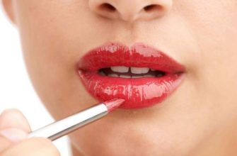 Как нанести губную помаду, чтобы губы казались полнее