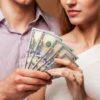 Как узнать отношение мужчины к деньгам?
