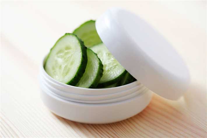 Шаги приготовления увлажняющей маски для лица из огурца